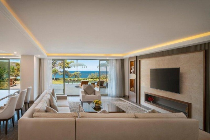 Apollon/Poseion/Hermes Villa